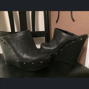 Jessica Simpson Clogs